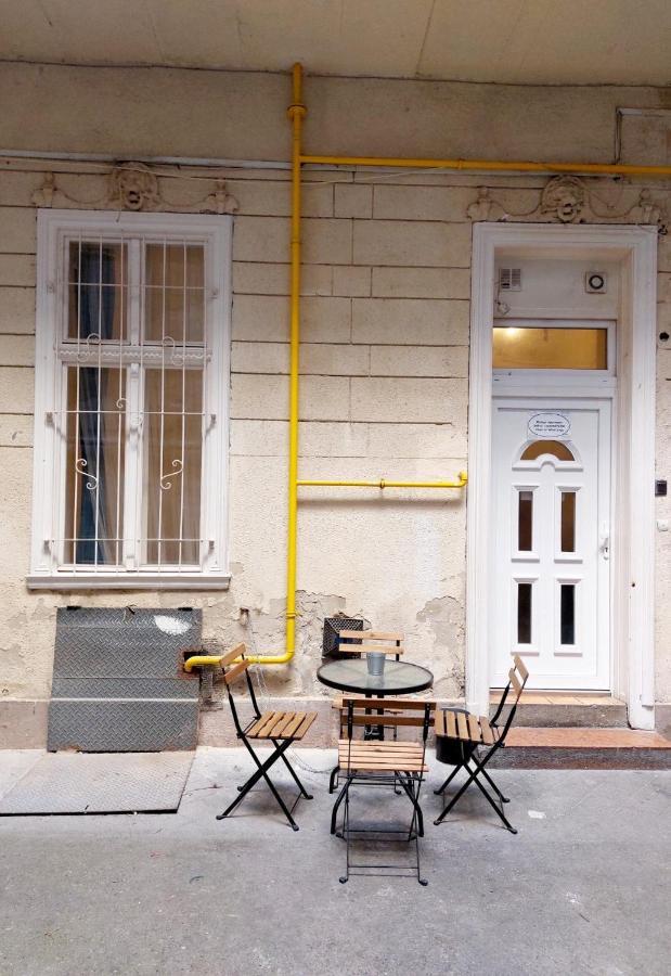 Michael Apartment With 2 Rooms Near Gozsdu Udvar Budapest Exteriör bild