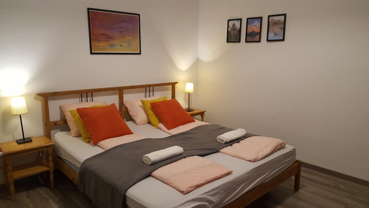 Michael Apartment With 2 Rooms Near Gozsdu Udvar Budapest Exteriör bild